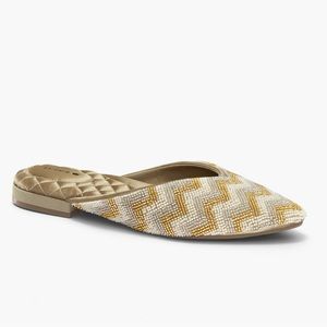 **Never Worn in box** beaded Dove 🕊️ slides slip-on